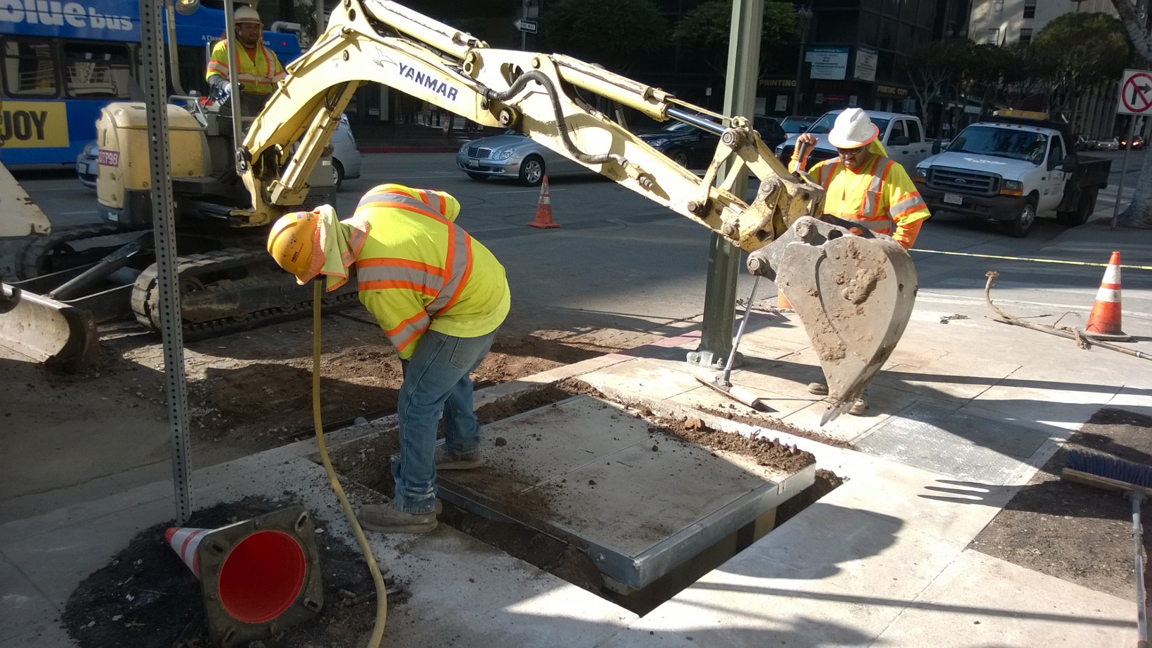Fireline At Work - Fireline Broadband